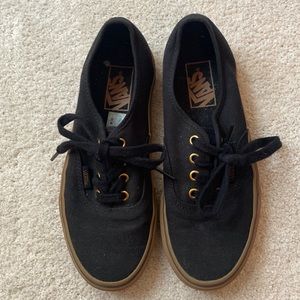 Black canvas vans